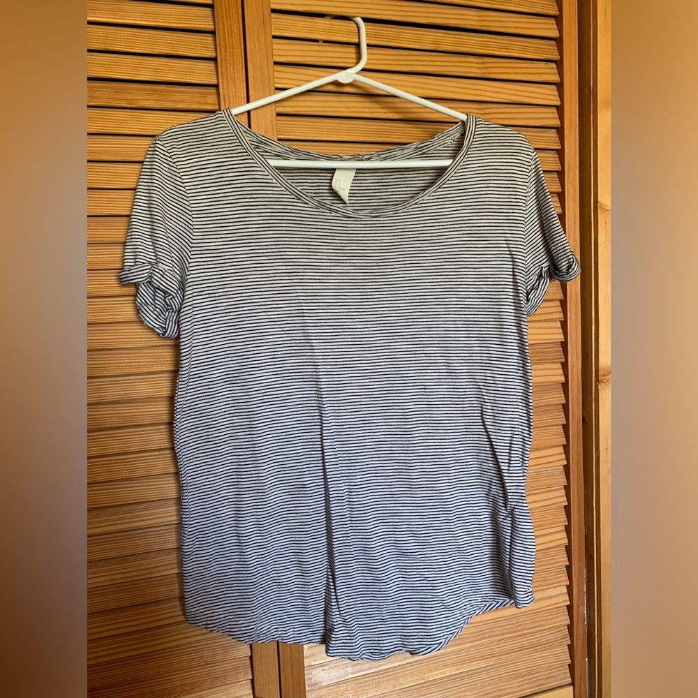 H&M basic tee